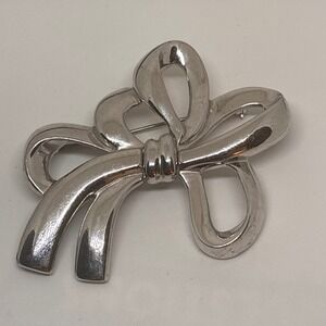 Silver Tone Bow Brooch Pin Womens Elegant Vintage Style Ribbon Scarf Jacket